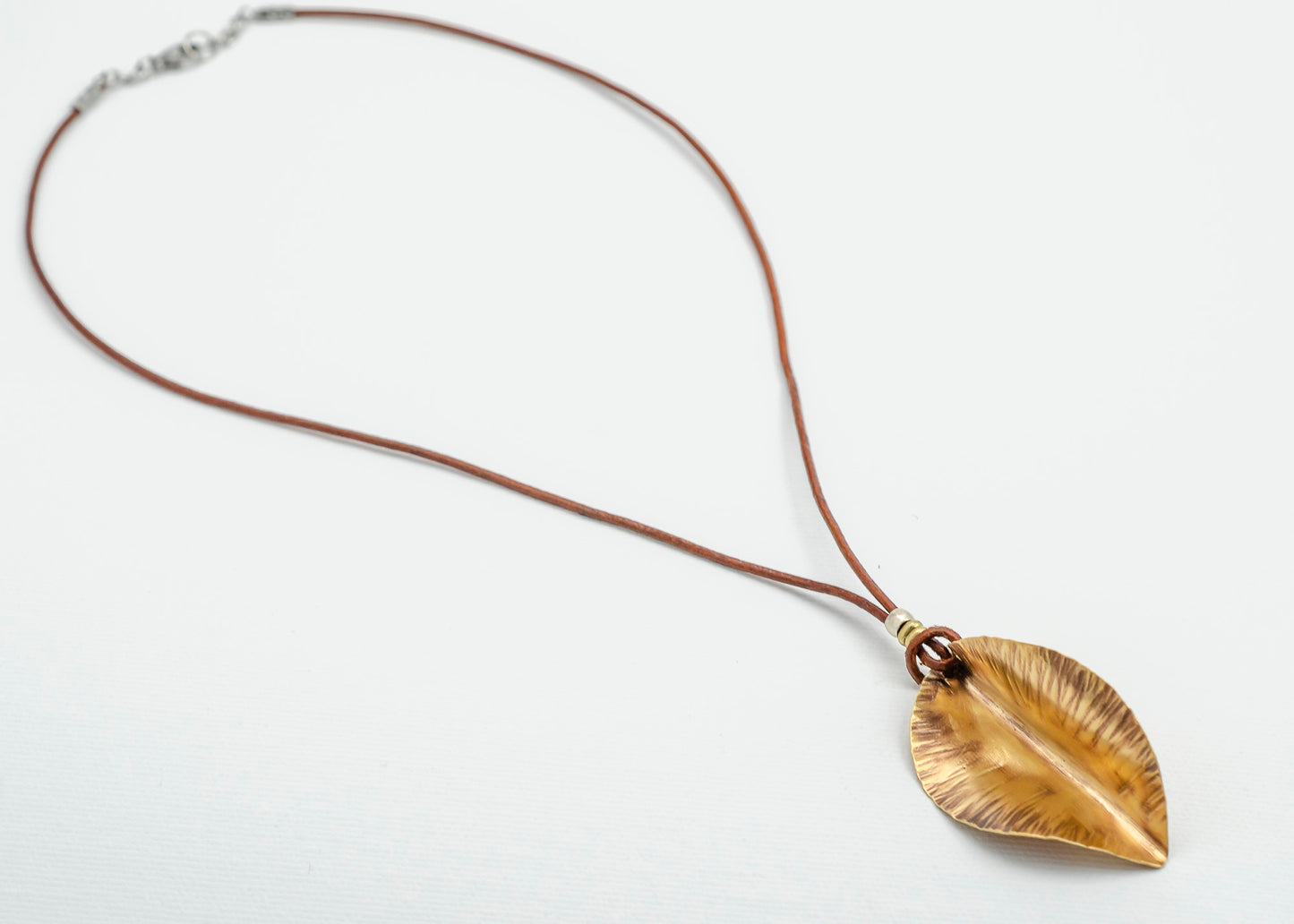 Spring Leaf Necklace Bronze