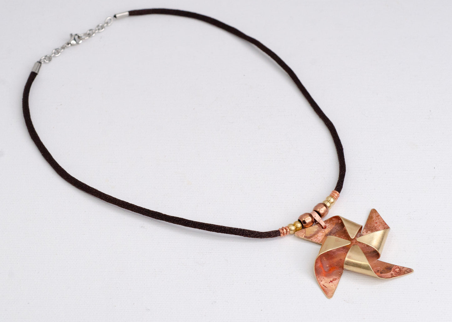 Pinwheel Necklace Bronze - Medium